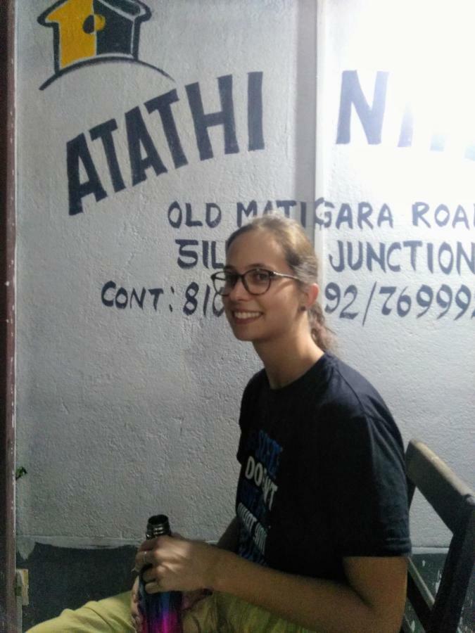 Atathi Niwas Guest House For Backpackers And Travellers Силигури Экстерьер фото